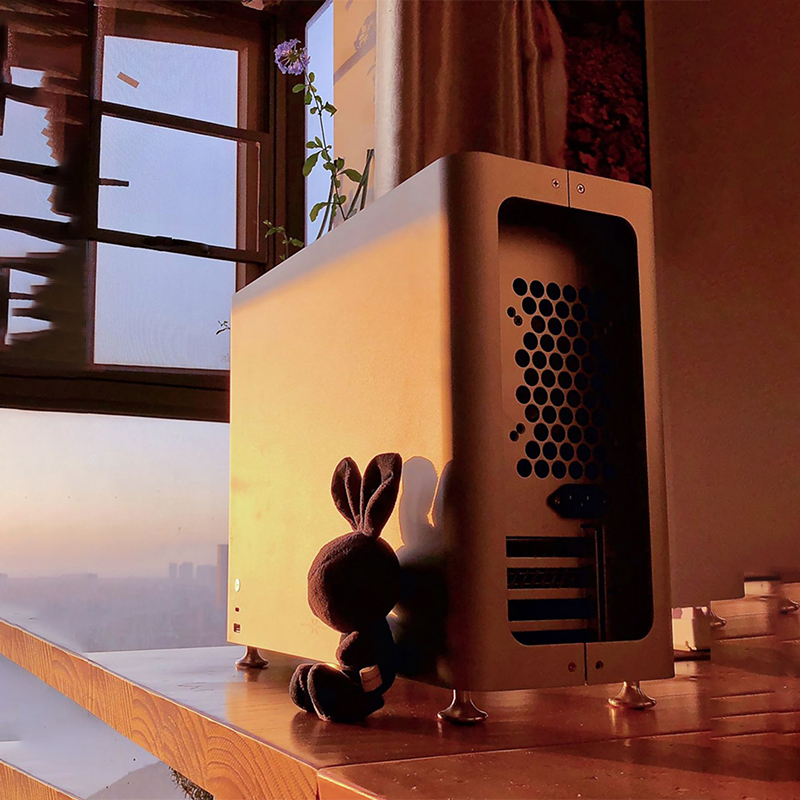 C6 ATX Case Anode All Aluminum - Retro Gaming Cabinet reseña y precio